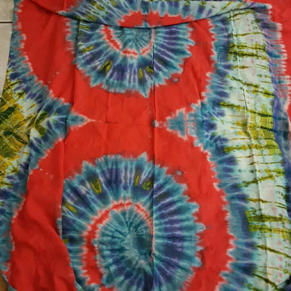 Beach cover up - Picture 5 of 8
